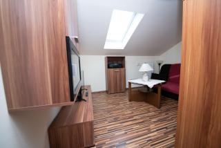Apartments Karina by El-Pi Tours - Njivice - 3