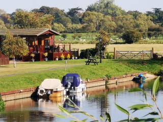 Bend in the River Lodge - 7