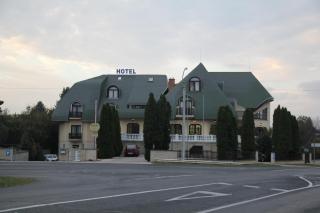 Hotel Holdfény - Kápolnásnyék - 0