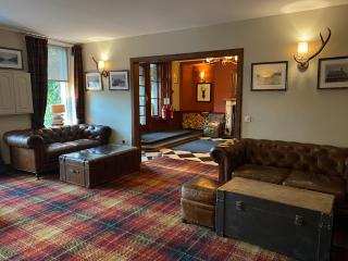 Boat Country Inn and Restaurant - 2