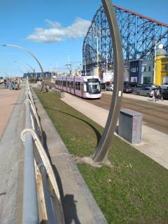 Sea-front Apartment home-from-home - 7