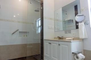 Frederick's Lodge - 9