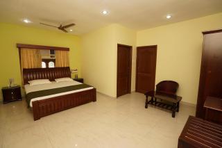 Lloyds Serviced Apartments,Krishna Street,T Nagar - Madras - 7