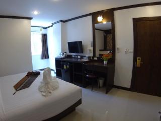 Patong Mansion - SHA Certified - Patong Beach - 7