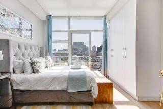 Backup-Power Eclectic Blue City View Apartment - Città del Capo - 6
