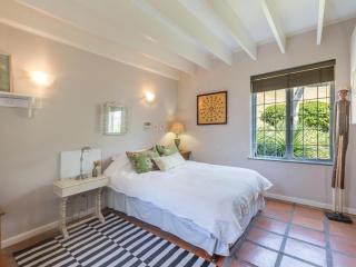 Mediterranean Style Beauty - Hout Bay - 8