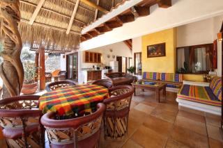 Dos Amigos Spacious 4BR with Pool and Garden 1 block from Beach New Listing - Sayulita - 4