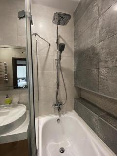 Центр &VIP Apartment & ЖК Театральний & ЖК Шевченка Парковка - Rivne - 3