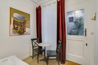 A Sweet Studio in Montparnasse - Boulevard du Montparnasse - Paris - 2