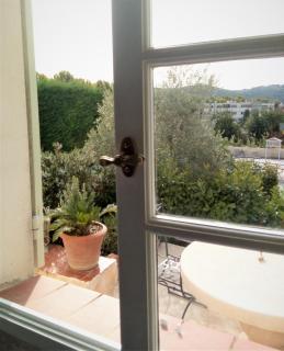 Hote-Aix-Centre-garage-piscine - 1