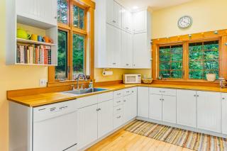 Whispering Pines Retreat - Eastsound - 2