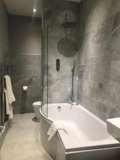 Clarence Court Hotel - 4