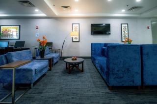 Holiday Inn Express Hotel & Suites Kansas City - Grandview by IHG - Grandview - 2