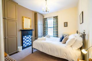 Victoria Cottage - 2