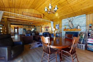 Happy Place Cabin - 1