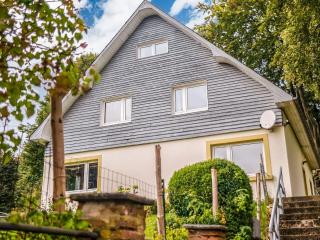 Tranquil Holiday Home with Private Garden - Krinkelt - 2