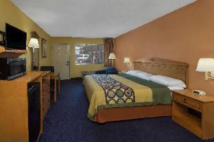 Super 8 by Wyndham Breaux Bridge - 1