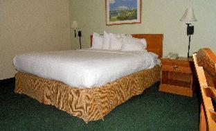 AmericInn by Wyndham Oscoda Near AuSable River - 9