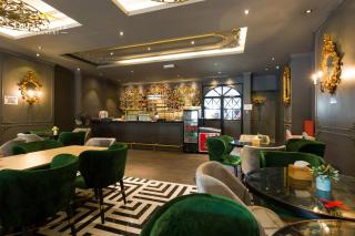 Zetter Suites @ Cameron - 1