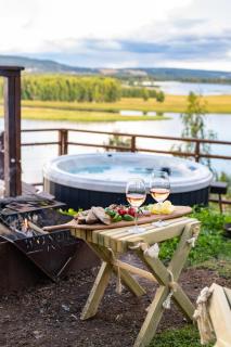 The WonderInn Mirrored Glass Cabin - Wonderinn Delta - 5