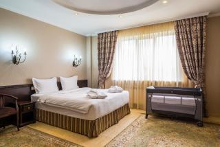 Royal Petrol Hotel - Almaty - 0
