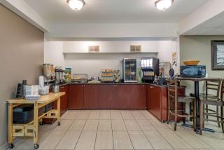 Quality Inn & Suites - Niagara Falls - 2