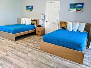 Johns Pass Beach Motel - St Pete Beach - 4