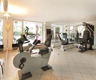 Gallia Club Hotel - 5