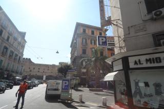 L'antico Borgo Angioino - Napoli - 7
