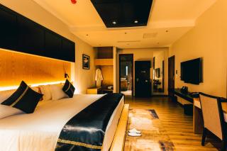 Blackwood Boutique Hotel and Apartments - 4