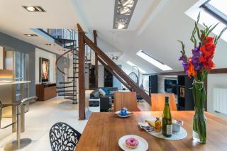 Magnificent two-story loft - 7