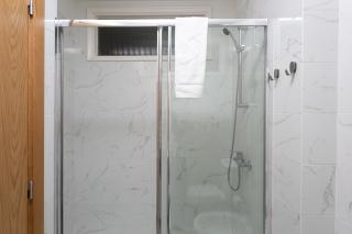 A Modern and Homely 3 Bedroom with Elevator - Porto - 2