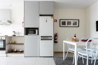 A Modern and Homely 3 Bedroom with Elevator - Porto - 0