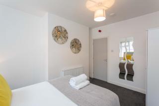Cherry Property - Pineapple Suite - 5