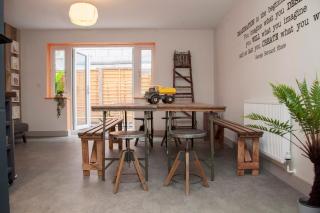 higgihaus #3a 4 Bed Small Groups Hip Location Sleeps 4-8 - Bristol - 9