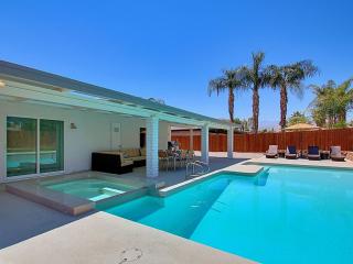 Escape To Palm Desert - 6