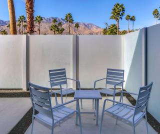 Riviera Palm Springs Permit# 2044 - 1