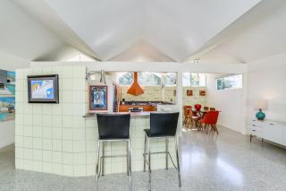 Folded-Plate Roof - Palm Springs - 1