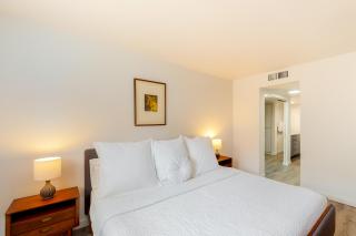 Mountain View Modern Condo Permit# 4340 - Palm Springs - 2