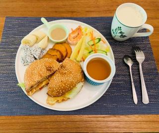 Moo House - 5