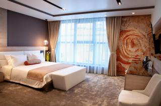 Family Hotel Business Club - Shumen - 9