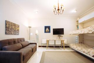 APARTAMENTO CENTRICO JUNTO ESTACION TREN Y AUTOBUS - 1