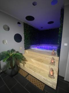 WELLNESS APARTMÁN KAROLÍNA - Milovice - 9