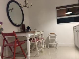 Private Studio blocks from Coconut Grove - 5