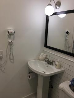 Private Studio blocks from Coconut Grove - 1