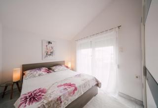 Apartment 3, Own Swimming Pool, sea view - Ljubač - 4