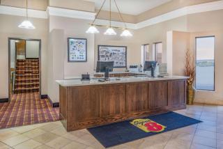 Super 8 by Wyndham Casper West by the River - Casper - 6