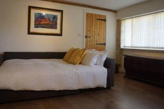 Crucis Park Estate - Cirencester - 6