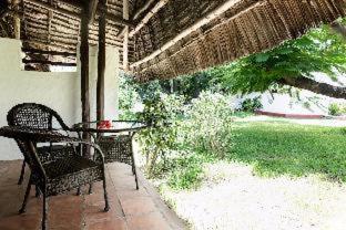 Karafuu Beach Resort & Spa - 1