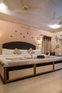 Hotel Laxmi Palace - 6